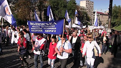 Тысячи врачей пикетируют Раду: Требуют еды и денег, и прекращение убийственных медреформ!