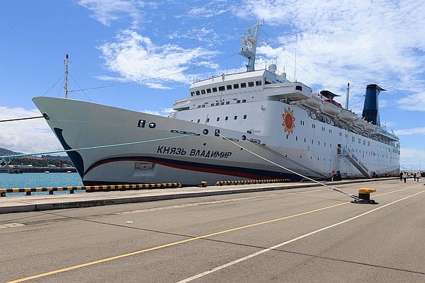 Лайнер «Князь Владимир» по маршруту Сочи — Крым за лето перевез 4 тыс. пассажиров