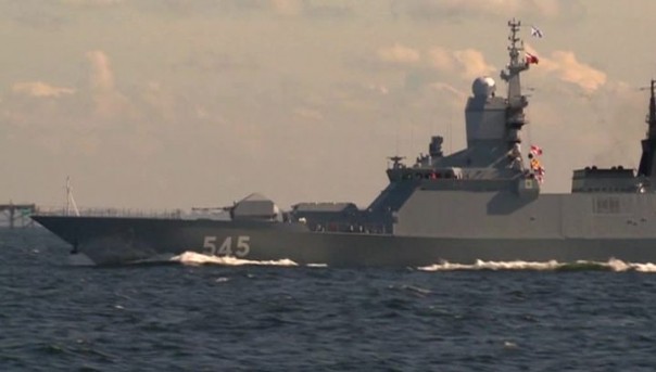 На Балтике в рамках учений "Запад-2017" начались морские маневры | Во Владивосток прибыли китайские боевые корабли