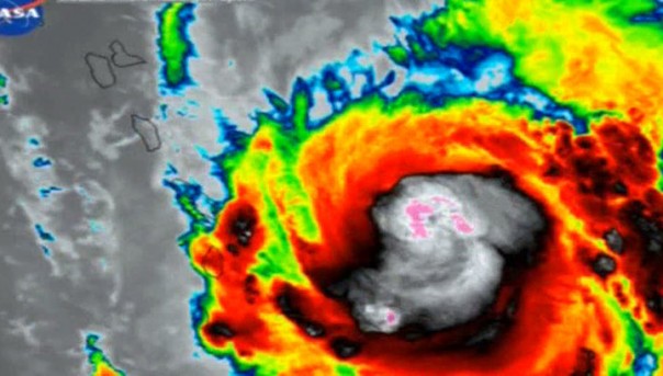 "Подпортил бюджет": 90 миллиардов долларов уйдут на восстановление Пуэрто-Рико после урагана