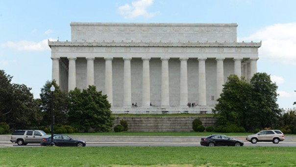 "Здесь был Нурик": в Вашингтоне повредили памятник Линкольну