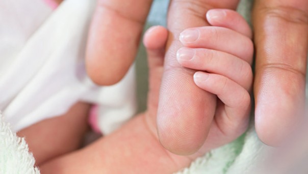 Новорожденный с гигантским весом появился на свет в новосибирском роддоме