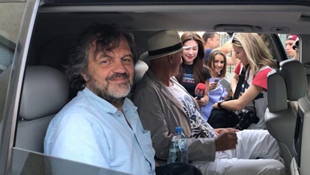 Кустурицу, Сигала и Бабкину внесли в список угроз безопасности для Украины