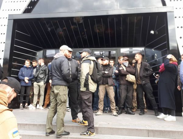 Украинский музыкант, отказавшийся назвать Россию "агрессором" сделал заявление [18+]