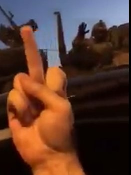 Калининградцы "поприветствовали" солдат США в Польше