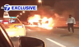 Виновник аварии уехал на такси, пока его пассажирка горела заживо (видео)