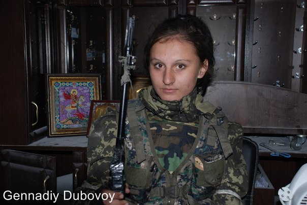 УкроСМРАДы сообщили об убийстве якобы девушки Гиви