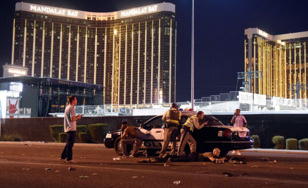 ЧП в Нью-Йорке: автомобиль врезался в детский центр | Около 20 человек пострадали в результате стрельбы у казино в Лас-Вегасе