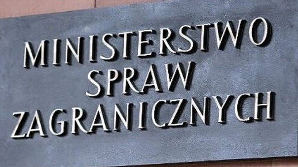 «Рука Кремля» рисует свастики в Польше… Луганским угольком