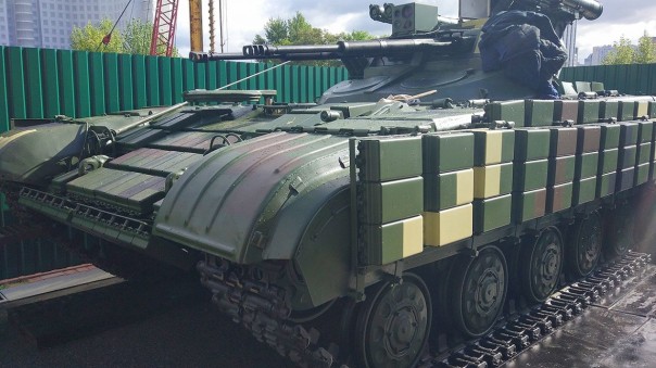 «Шизофренический модуль»: в соцсетях высмеяли украинского двойника БМПТ «Терминатор»