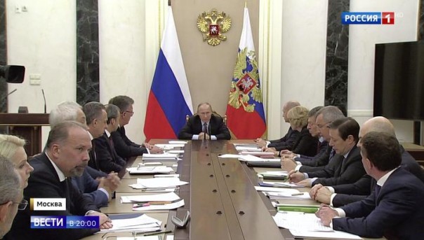 Президент пообещал поддержку пенсионерам и дольщикам