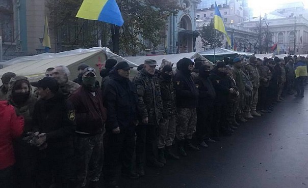 Боевики АТО заявили о начале блокады бизнеса Порошенко