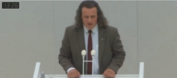 Так теперь будут здороваться в ЕС: "Дорогие геи, трансгендеры и ..."