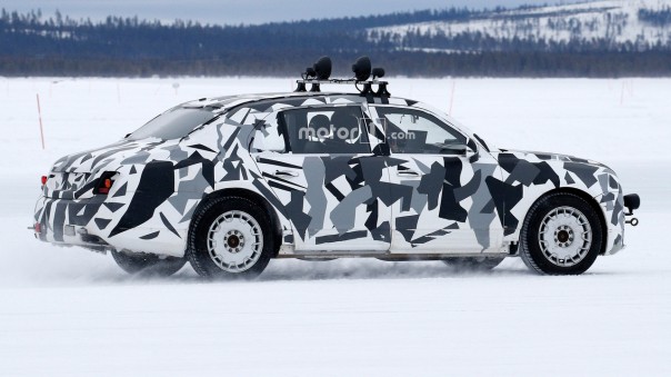 Появилось первое видео испытаний российского седана проекта «Кортеж»