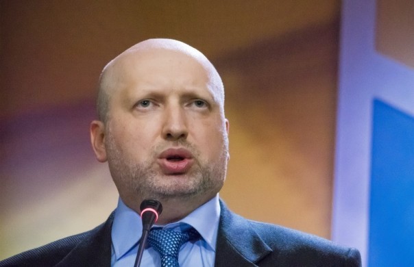 Разъярённый Турчинов пообещал ответить России «жестко и адекватно»