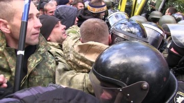 В сортах не разбираемся: Дмитрий Лекух о борьбе Порошенко с Саакашвили