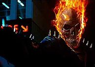 Горящие гонщики на дорогах России: пылающий автобус в Орле и трамвай объятый пламенем в Хабаровске