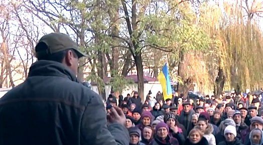 "Говори с нами на русском!": Жители Авдеевки не желают общаться с украинскими властями на языке оккупанта