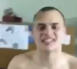 Лицо одесских майдановцев: голый неонацист потрясает «гидностью»