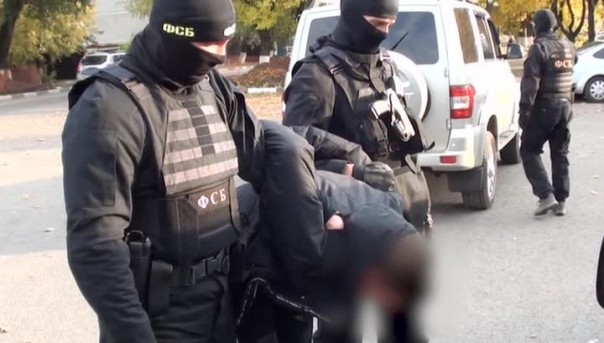 Торговца оружием задержали при попытке сбыть взрывное устройство