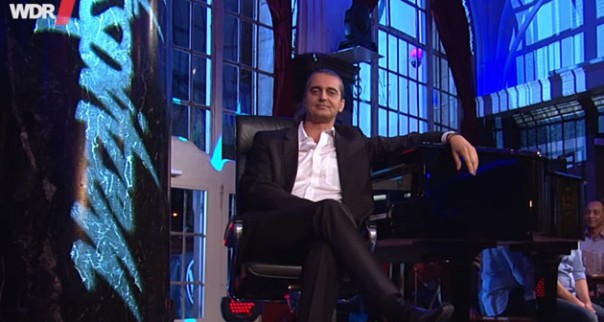 Немецкий сатирик: Наше благополучие опирается на горы трупов. Голос Германии