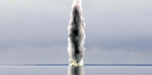 В Киевском водохранилище взорвали две немецкие авиабомбы