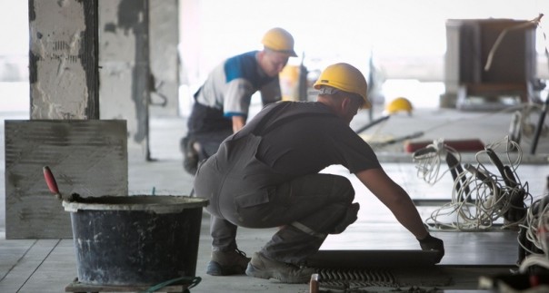 «Лучше дорожки бетонировать. Да, укроп?»