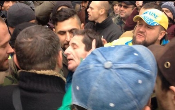 ПредRevoЛюционная ситуация в Киеве под Радой, а Шкиряку надавали люлей