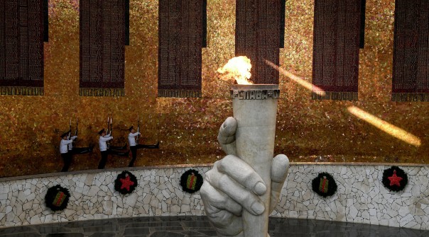 Пылающая память: как зажигали первый вечный огонь в СССР