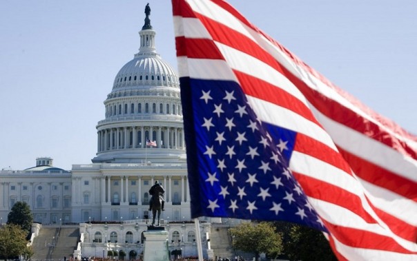 Вашингтон заморозит счета Порошенко