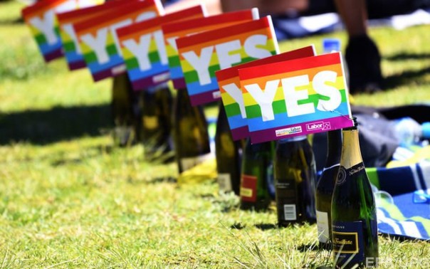 Сколько млн. долл получит Австралия за легализацию однополых браков?