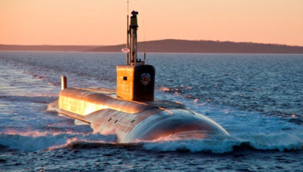 В Северодвинске спустили на воду атомный подводный ракетоносец "Борей-А"