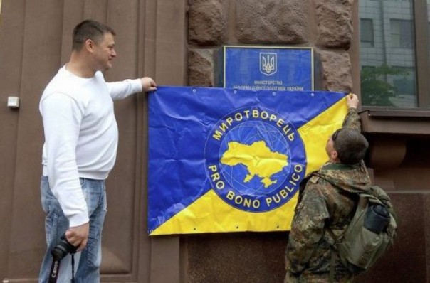 Здесь и злодеи становятся дешёвыми шлюхами