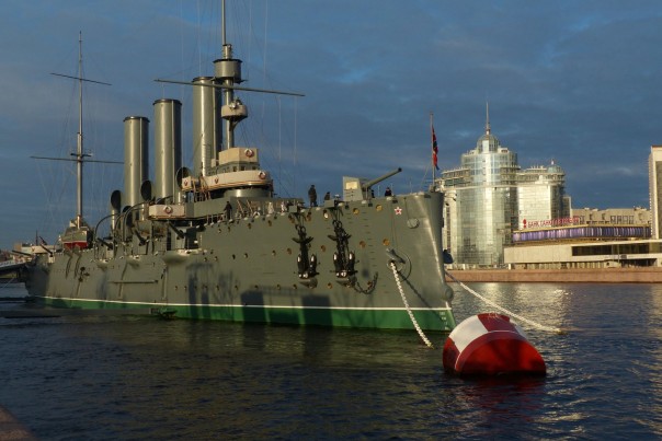 "Бургер кинг" хочет выкупить крейсер "Аврора" за 50 млн