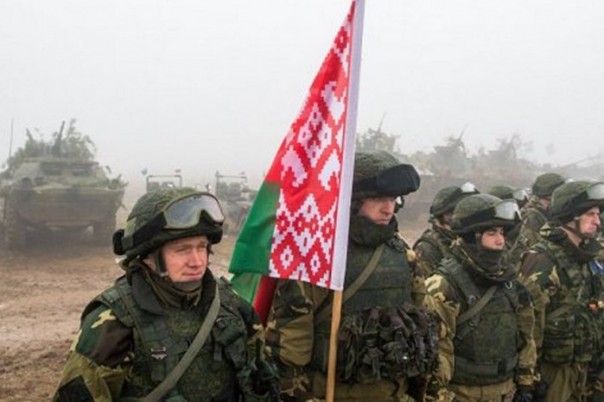 Украина окончательно записала Белоруссию во враги и военные противники