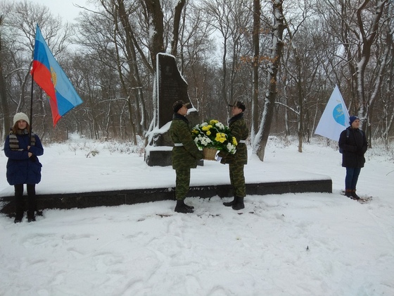 Сводка от НМ ЛНР 26.12.2017. Суд приговорил лжесотрудника МГБ к 4,5 годам заключения за вымогательство. СБУшник изнасиловал и завербовал студентку луганского вуза