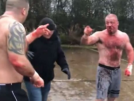 Уличный бой без правил вышел из-под контроля наблюдавших (видео)