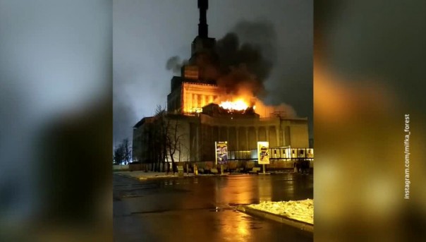 На ВДНХ ночью произошёл крупный пожар