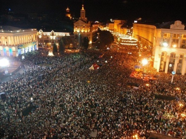 Майдан – «революция достоинства», которая привела к рабству