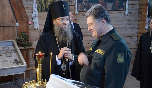 А нас за що? Митрополит УПЦ МП, заигрывавший с бандеровцами, внезапно «прозрел»