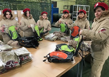 «Юнармия» дарит добро тоннами