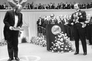 Как Солженицын воспел предательство власовцев