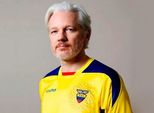 Ассанж готовится получить гражданство Эквадора