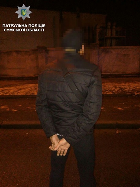 В Сумах мужчина открыл стрельбу в магазине