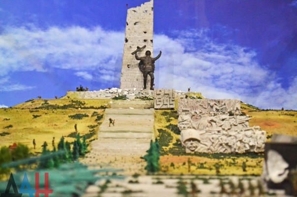 Украинский генерал упрекнул США: ВСУ ждали американскую армию в Донбассе – бой за Саур-Могилу был проигран