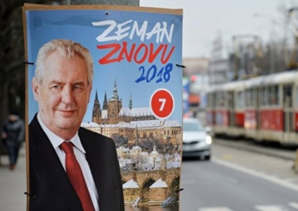 На выборах в Чехии победил действующий президент Милош Земан