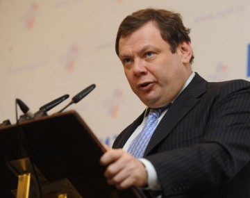 Власти предупредили Фридмана: дёрнешься, потеряешь всё!