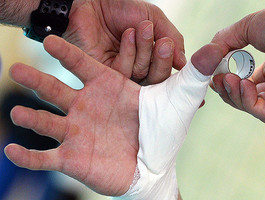 Российские учёные создали "живые" бинты для лечения ран и ожогов | Физики из МТИ открыли новую форму света