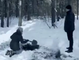 Подарила — закопай! Мужьям предложили карать жён за носки и пену к 23 Февраля