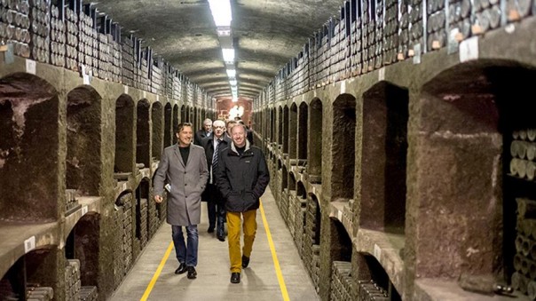 Киев выразил протест Берлину из-за поездки немецких депутатов в Крым